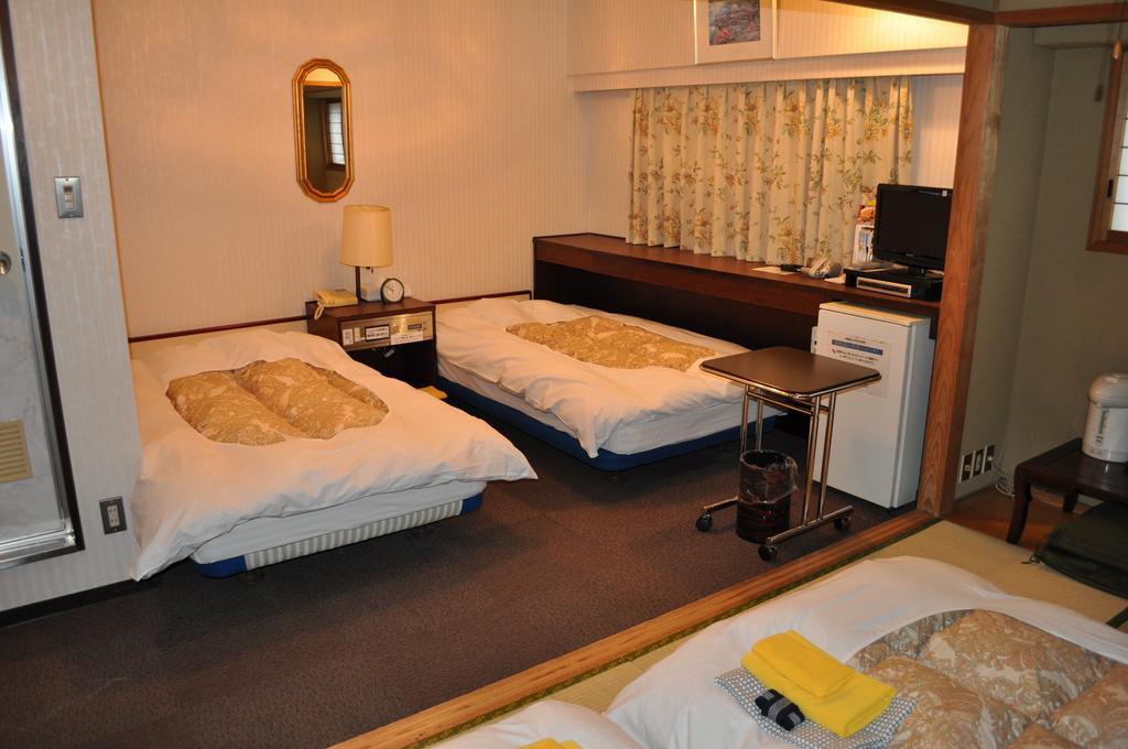 Hotel Los Inn Kochi Екстер'єр фото