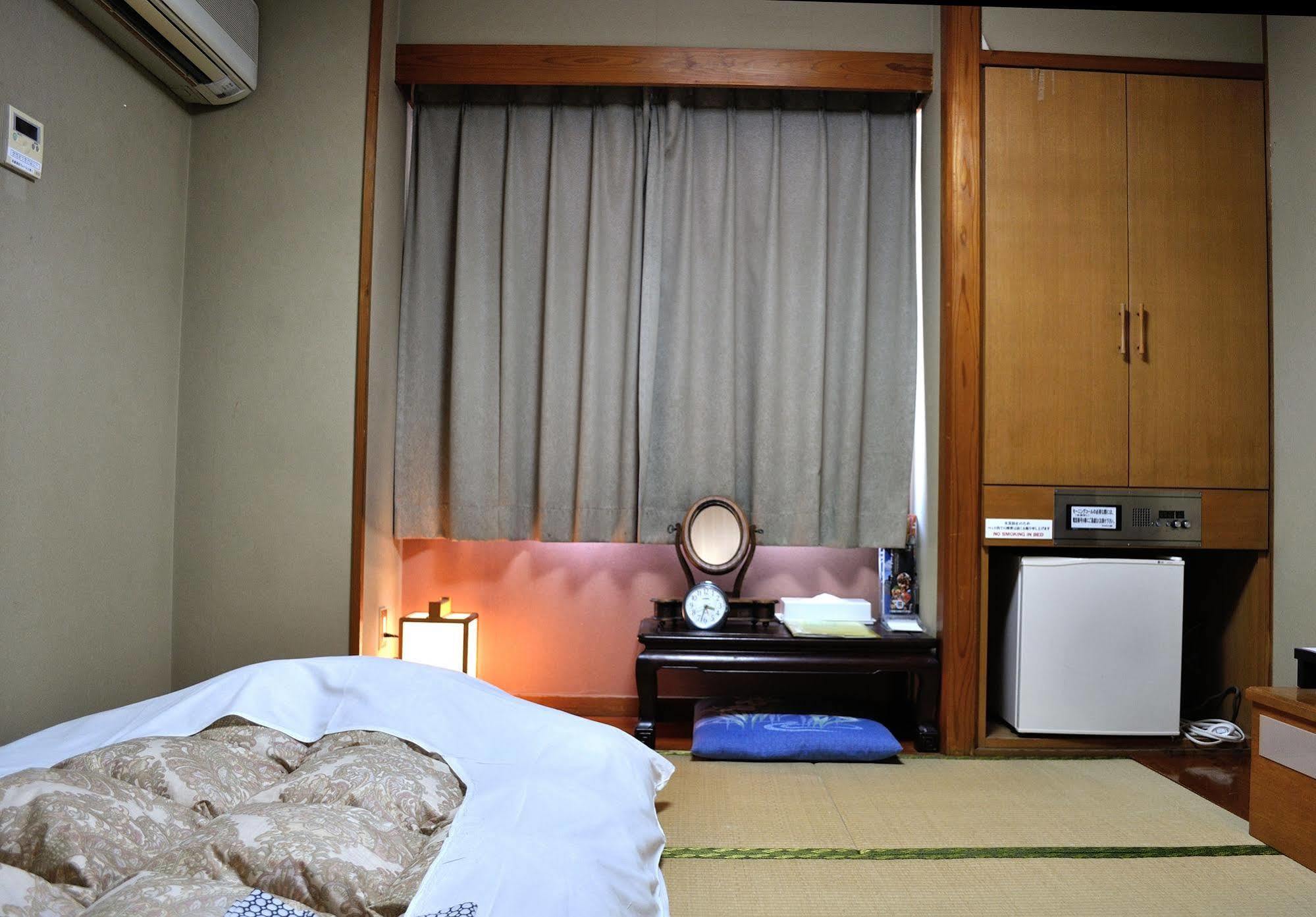 Hotel Los Inn Kochi Екстер'єр фото